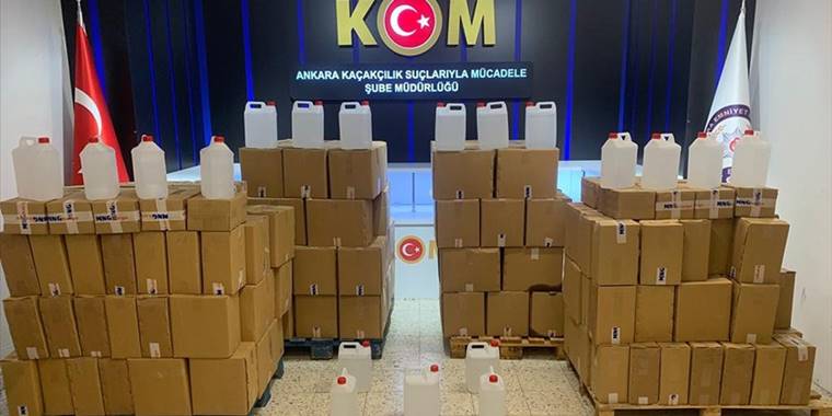 Ankara'da sahte içki imalatı için hazırlanan 3 ton 140 litre etil alkol ele geçirildi
