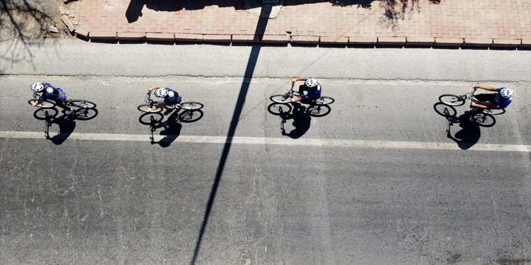 Kayseri'de çocuklar "bisikletli cami"de hem Kur'an öğreniyor hem şehri geziyor