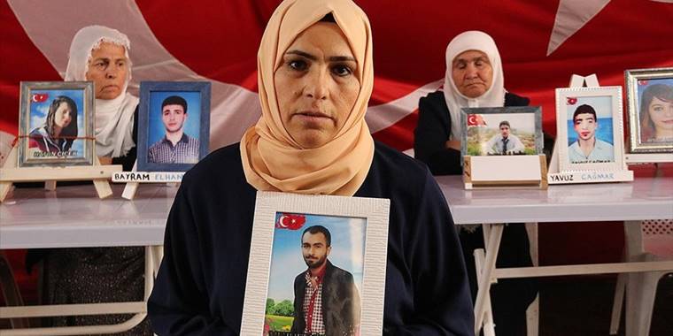 Diyarbakır annelerinden Nilifırka: Evlatlarımızı bize versinler