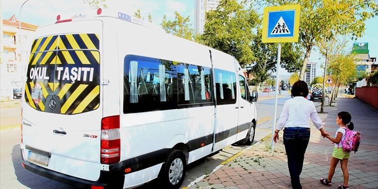 İstanbul'da UKOME kararıyla servis ücretlerine yüzde 19,21 zam yapıldı