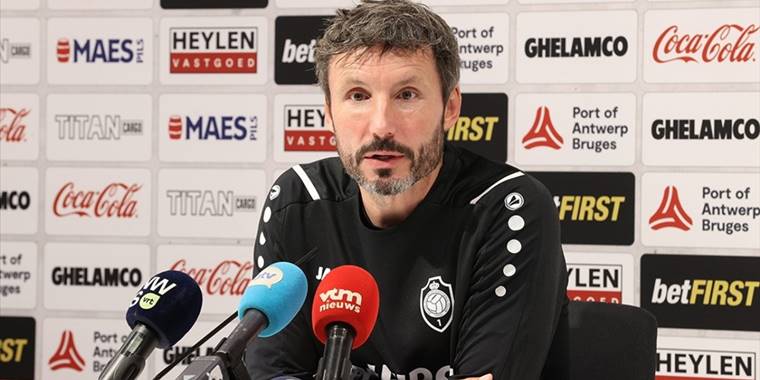 Antwerp Teknik Direktörü Mark van Bommel: Turu geçip, gruplara kalmak istiyoruz