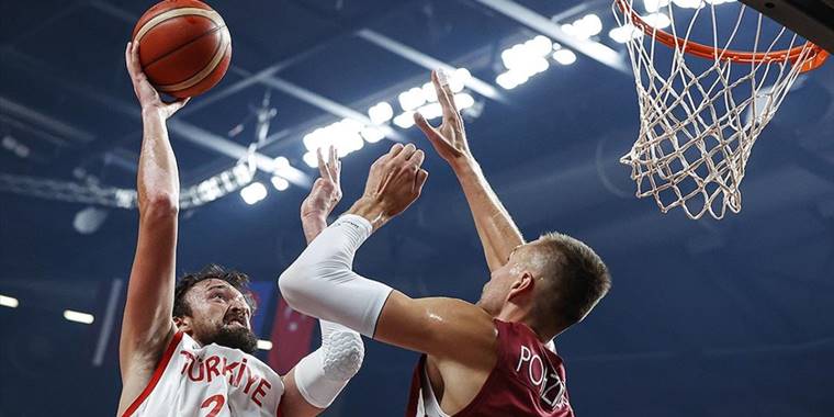 FIBA 2023 Dünya Kupası Avrupa Elemeleri'nde Türkiye, Letonya'ya yenildi