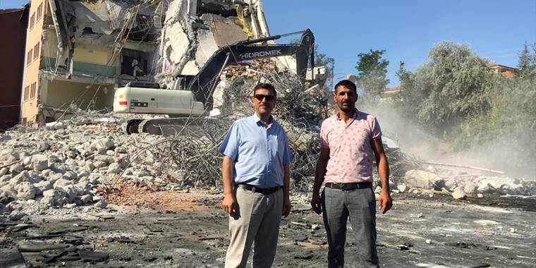 Beypazarı'nda depreme dayanıksız okullar yıkılıyor