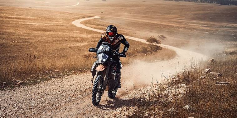 Serkan Özdemir, Avrupa Ralli Kupası’nın ikinci ayağında birinci oldu