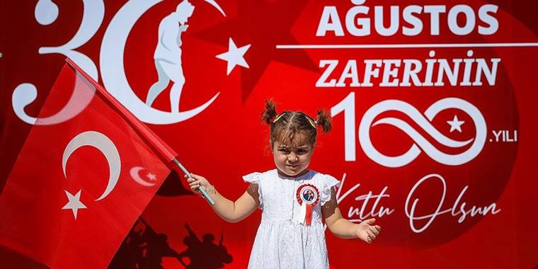 Büyük Zafer'in 100. yılı coşkuyla kutlanıyor