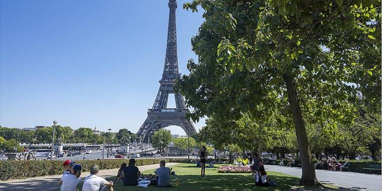 Fransa’da hijyen için günde bir defa duş yerine tuvalet sonrası bölgesel temizlik öneriliyor