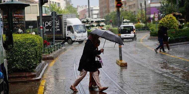 Eskişehir, Bursa, Bilecik, Kütahya ve Balıkesir için kuvvetli sağanak uyarısı