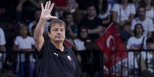 A Milli Basketbol Takımı Başantrenörü Ataman: Avrupa Şampiyonası'na madalya almak için geldik