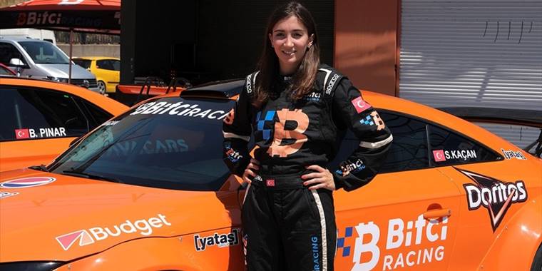 Kadın pilot Seda Kaçan'dan gençlere 'engel yok' mesajı