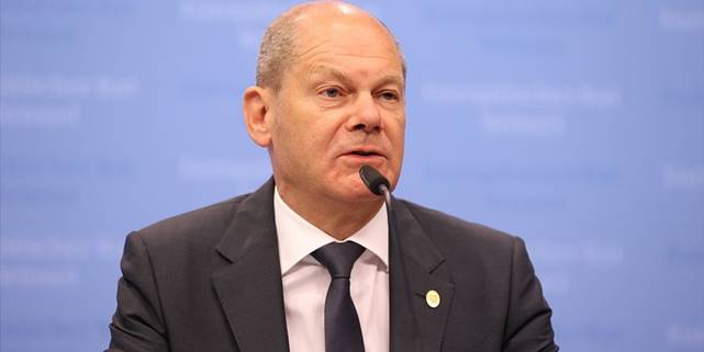 Scholz: Gorbaçov cesur ve reformcu bir devlet adamıydı