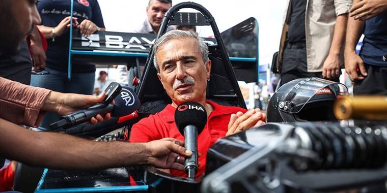 Savunma Sanayii Başkanı Demir: Ambargolarla bizi durduracaklarını düşünenlere yanıldıklarını gösteriyoruz