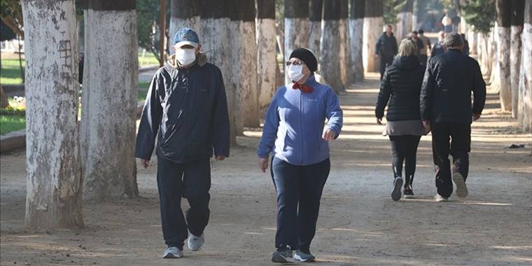 ABD'de beklenen yaşam süresi Kovid-19 nedeniyle iki yıl üst üste düştü