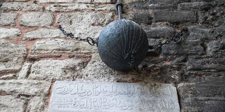 Pehlivan İdris'in gürzü Silivrikapı'da geleneği yaşatıyor