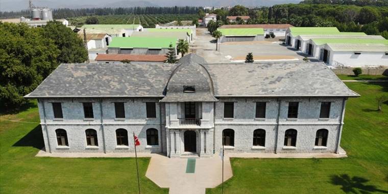 Dalaman'da trenin hiç uğramadığı gar binası TİGEM'e hizmet ediyor