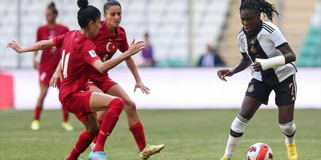 A Milli Kadın Futbol Takımı, Almanya'ya yenildi