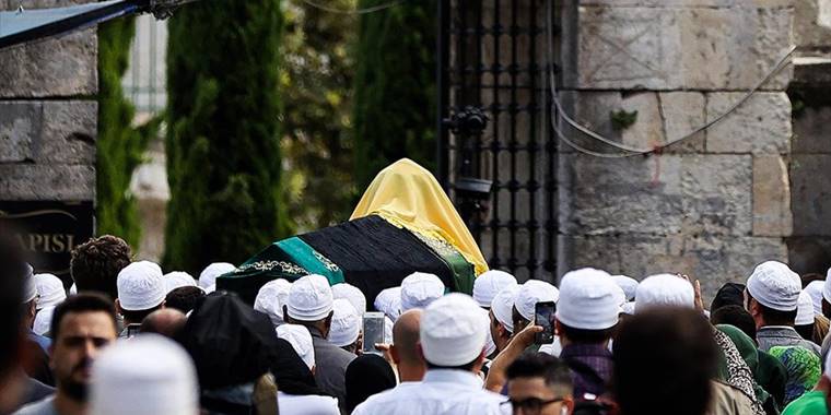 Ömer Tuğrul İnançer son yolculuğuna uğurlandı