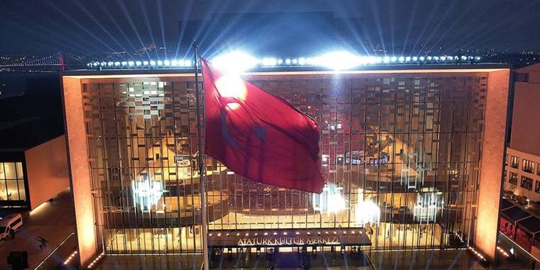 "Bizdeki Dünya Dünyadaki Biz" sergisinde Türkiye'nin müzik mirasının izi sürülüyor