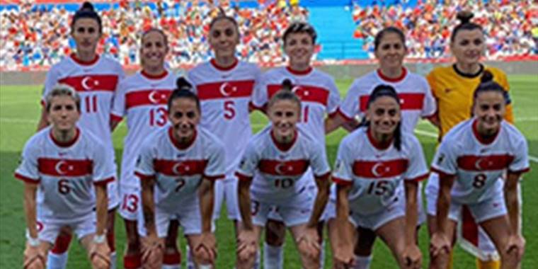 A Milli Kadın Futbol Takımı, Portekiz'e 4-0 mağlup oldu