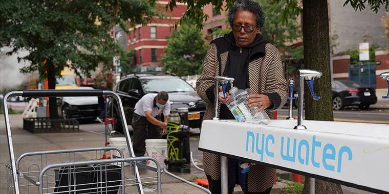 Musluk suyundaki arsenik nedeniyle binlerce New Yorklu günlerdir şişe suyu tüketiyor
