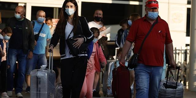 Rus turistlerin Baltık ülkeleri ve Polonya'ya girişleri 19 Eylül'den itibaren kısıtlanacak