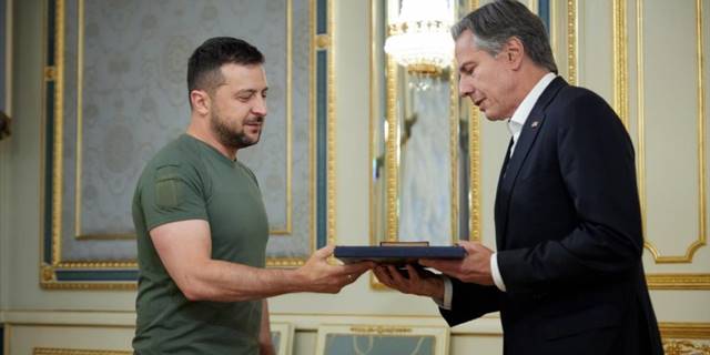 Zelenskiy, ABD Dışişleri Bakanı Blinken ile görüştü