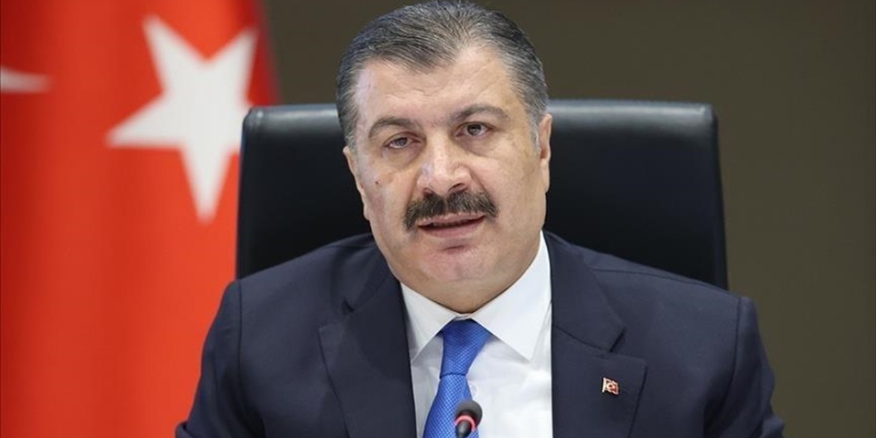 Bakan Koca, hekimlerin Devlet Hizmeti Yükümlülüğü Kurası çekiminin yarın yapılacağını bildirdi