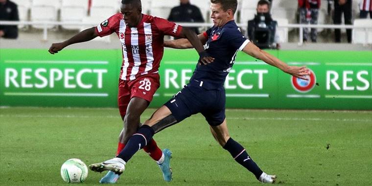 Sivasspor, Slavia Prag ile berabere kaldı