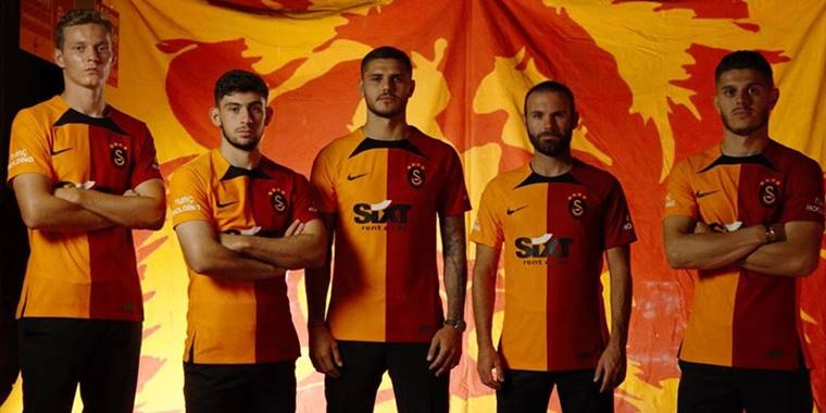 Galatasaray, "yaz transfer döneminde" büyük değişim yaşadı