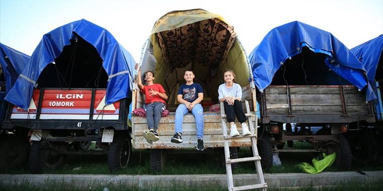 Trakya'nın dört bir köşesinden asırlık panayıra gelenler 'römork oteller'de konakladı