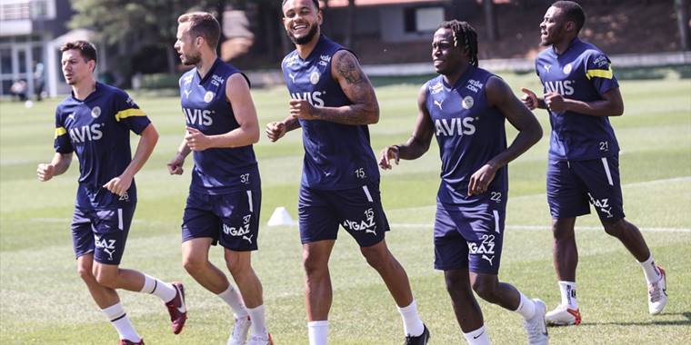 Fenerbahçe'de Bruma, Novak ve Lemos ligde forma giyemeyecek