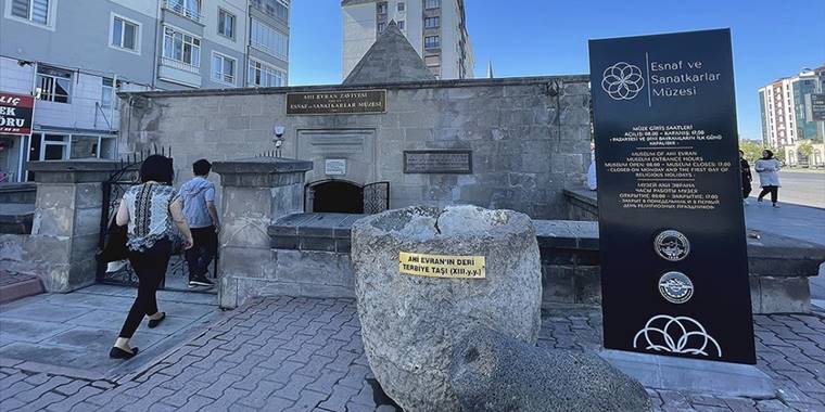 Ahi Evran Müzesi'nde 12 zanaat, dönemin eşyalarıyla anlatılıyor