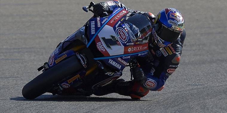 Milli motosikletçi Toprak Razgatlıoğlu, Fransa'daki son yarışta birinci oldu