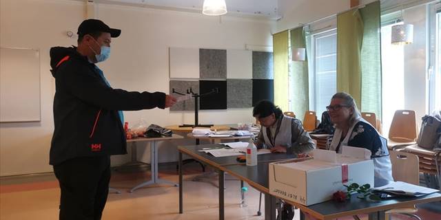 İsveç'te genel seçimlerde sandık çıkış anketine göre Sosyal Demokrat Parti birinci oldu