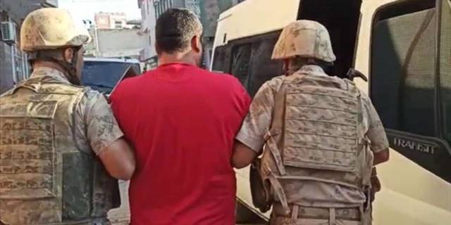 Şanlıurfa'da kamu görevlilerine yönelik eylem hazırlığındaki 4 terörist yakalandı