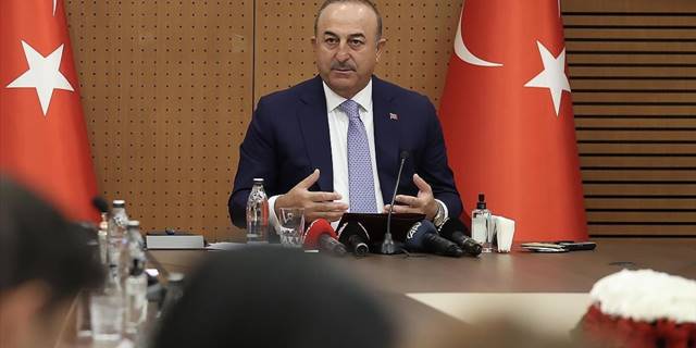 Dışişleri Bakanı Çavuşoğlu: Çekilirken bile Ermenistan'ın yakıp yıkması iyi niyetli olmadığını gösteriyor