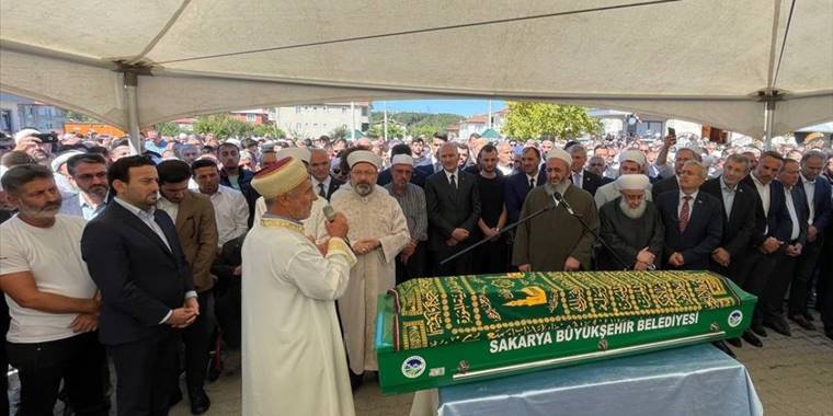 Şehit Kaymakam Safitürk'ün babası son yolculuğuna uğurlandı