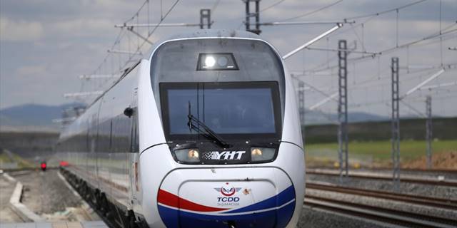 Ulaştırma alanında kamu kaynakları öncelikle demir yolu yatırımları için kullanılacak