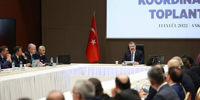 Sağlık Bakanı Koca, 81 il sağlık müdürü ile "Beyaz Reform" gündemiyle bir araya geldi