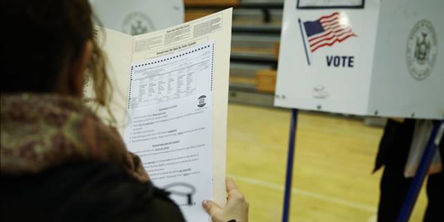 ABD'de dün yapılan ön seçimleri Trump yanlısı adaylar kazandı