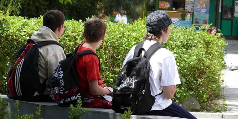 Hollanda'da öğrencilerin toplam kredi borcu 25,7 milyar avroya ulaştı