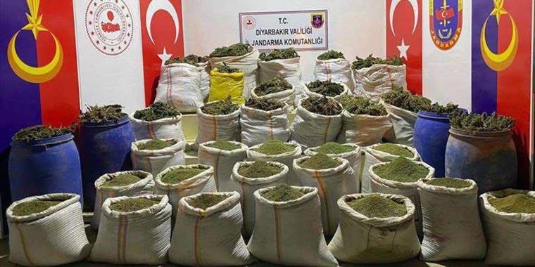 Eren Abluka-34 Narkoterör operasyonlarında 2 tondan fazla uyuşturucu ele geçirildi