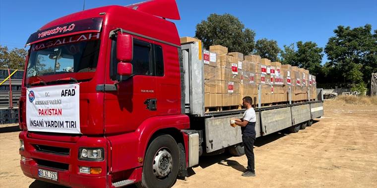 Kırıkkale'den Pakistan'daki sel bölgesine yardım gönderildi