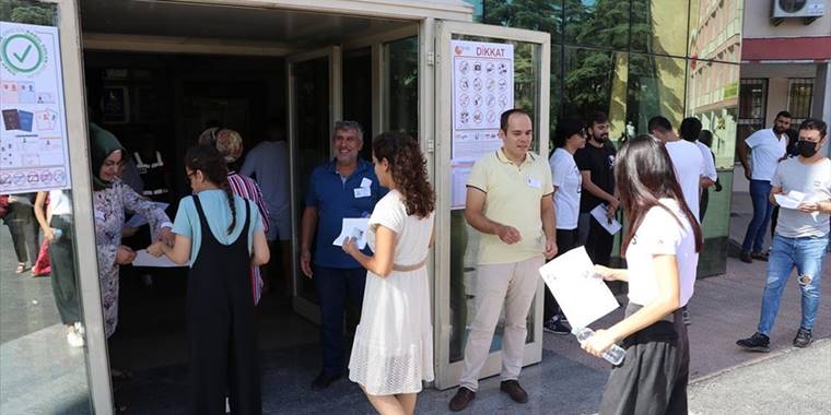 KPSS Lisans Genel Yetenek-Genel Kültür oturumu başladı