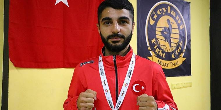 Muaythaide dünya şampiyonluğunu hedefliyor