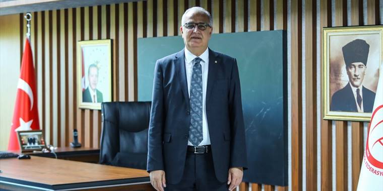 TVF Başkanı Üstündağ, ''Filenin Sultanları''nın kürsüde yer alacağına inanıyor: