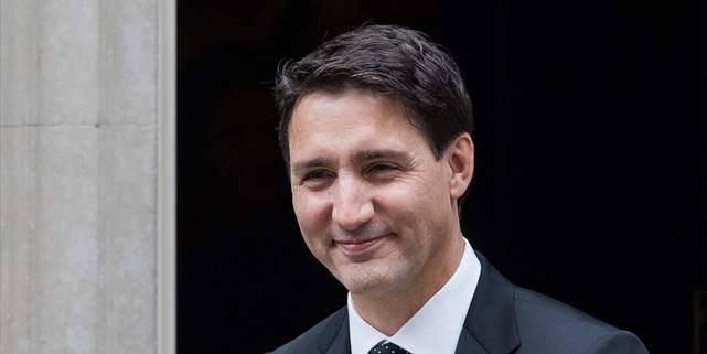 Kanada, İngiltere monarşisiyle bağlarını koparmayı düşünmüyor