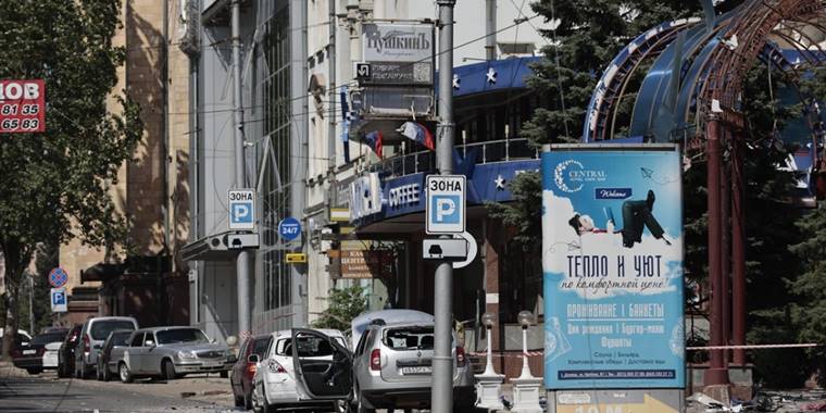 Ukrayna’daki ayrılıkçı yönetimler Rusya’ya katılmak için referanduma gidiyor