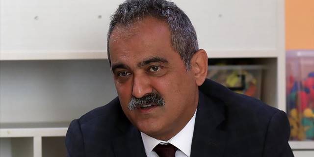 Milli Eğitim Bakanı Özer: Başöğretmenlik eğitim programının süresi 25 Eylül'e kadar uzatıldı