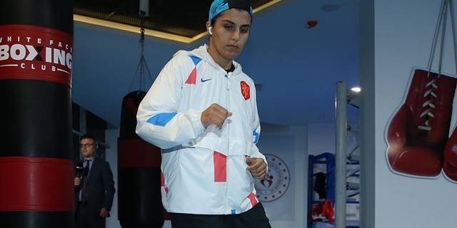 Busenaz Sürmeneli, Kadınlar Avrupa Boks Şampiyonası hazırlıklarına Ordu'da başladı