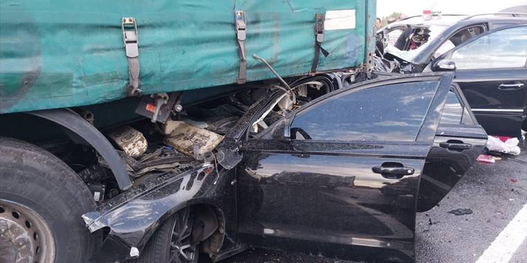 Nevşehir'de zincirleme trafik kazasında 2 kişi öldü, 8 kişi yaralandı